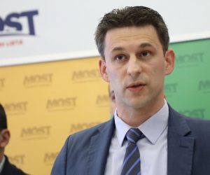 Zagreb, 18.04.2019 - Konferencija za medije Mosta Nezavisnih lista. Na fotografiji Božo Petrov.
foto HINA/ Admir BULJUBAŠIĆ/ abu