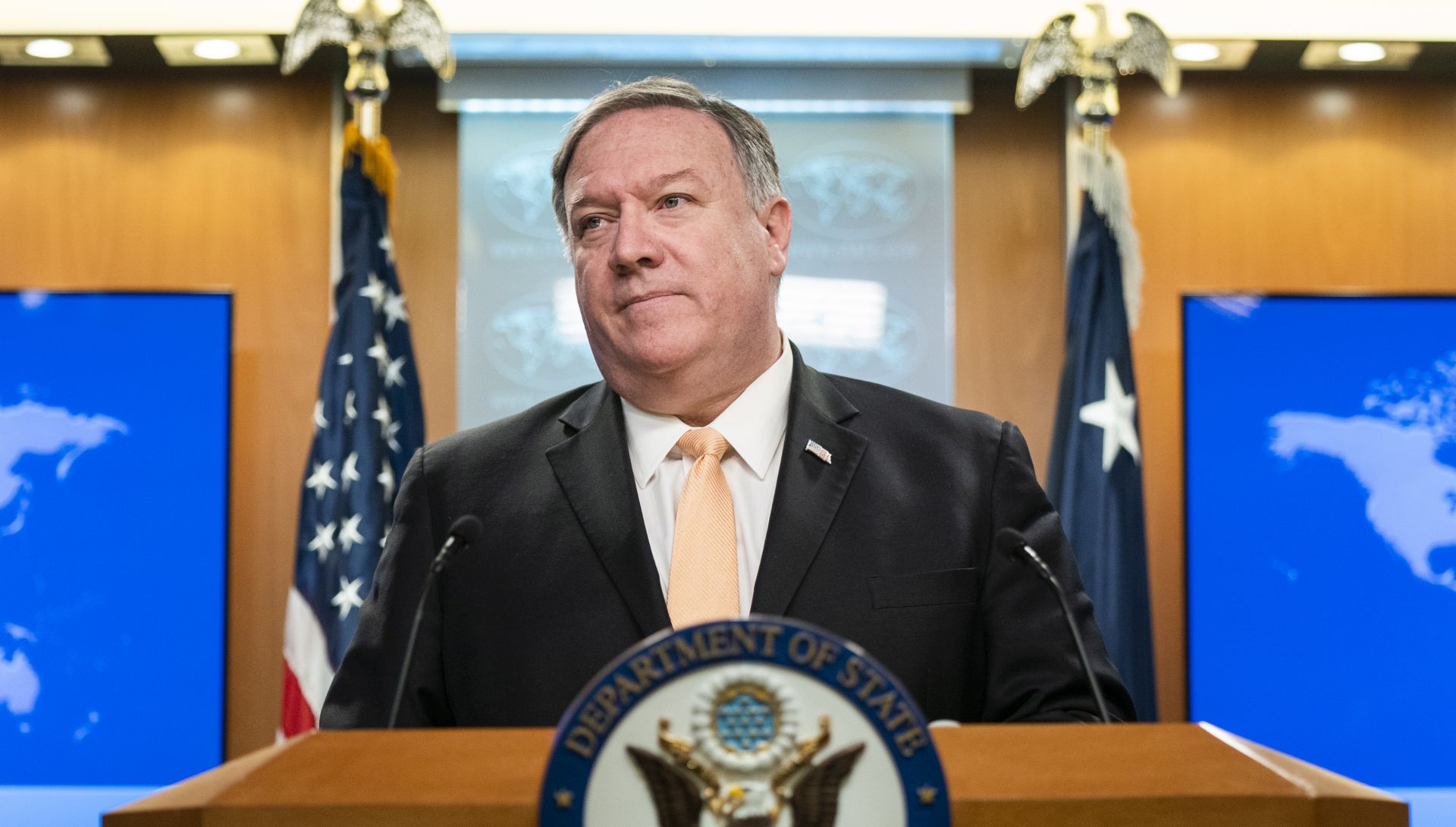 epa07521375 US Secretary of State Mike Pompeo announces the State Department will not renew sanction waivers for countries importing Iranian oil at the State Department in Washington, DC, USA, 22 April 2019. The increased pressure on Iran comes nearly one year after the Trump administration withdrew from the Iran Nuclear Deal. Pompeo also spoke briefly on the terrorist bombings in Sri Lanka.  EPA/JIM LO SCALZO