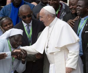 epa07539667 Nuns shake hands with Pope Francis (C) during his Wednesday general audience in Saint Peter's Square at the Vatican, 01 May 2019.  EPA/CLAUDIO PERI
