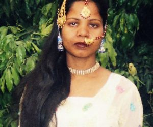 epa07555062 (FILE) - An undated handout file photo made available by the family shows Asia Bibi, a Christian woman who was accused of blasphemy, after Supreme Court annulled her death sentence for allegedly insulting the Prophet Muhammad in 2009, in Nankana, Pakistan (reissued 08 May 2019). Pakistani officials said on 08 May 2019 that Pakistani Christian woman Asia Bibi has left the country, without revealing her destination. Bibi, a mother of five, was sentenced to death in 2010 for blasphemy but was later acquitted in 2018 by the country's Supreme Court. She had always maintained her innocence.  EPA/BIBI FAMILY / HANDOUT  HANDOUT EDITORIAL USE ONLY/NO SALES *** Local Caption *** 54740845