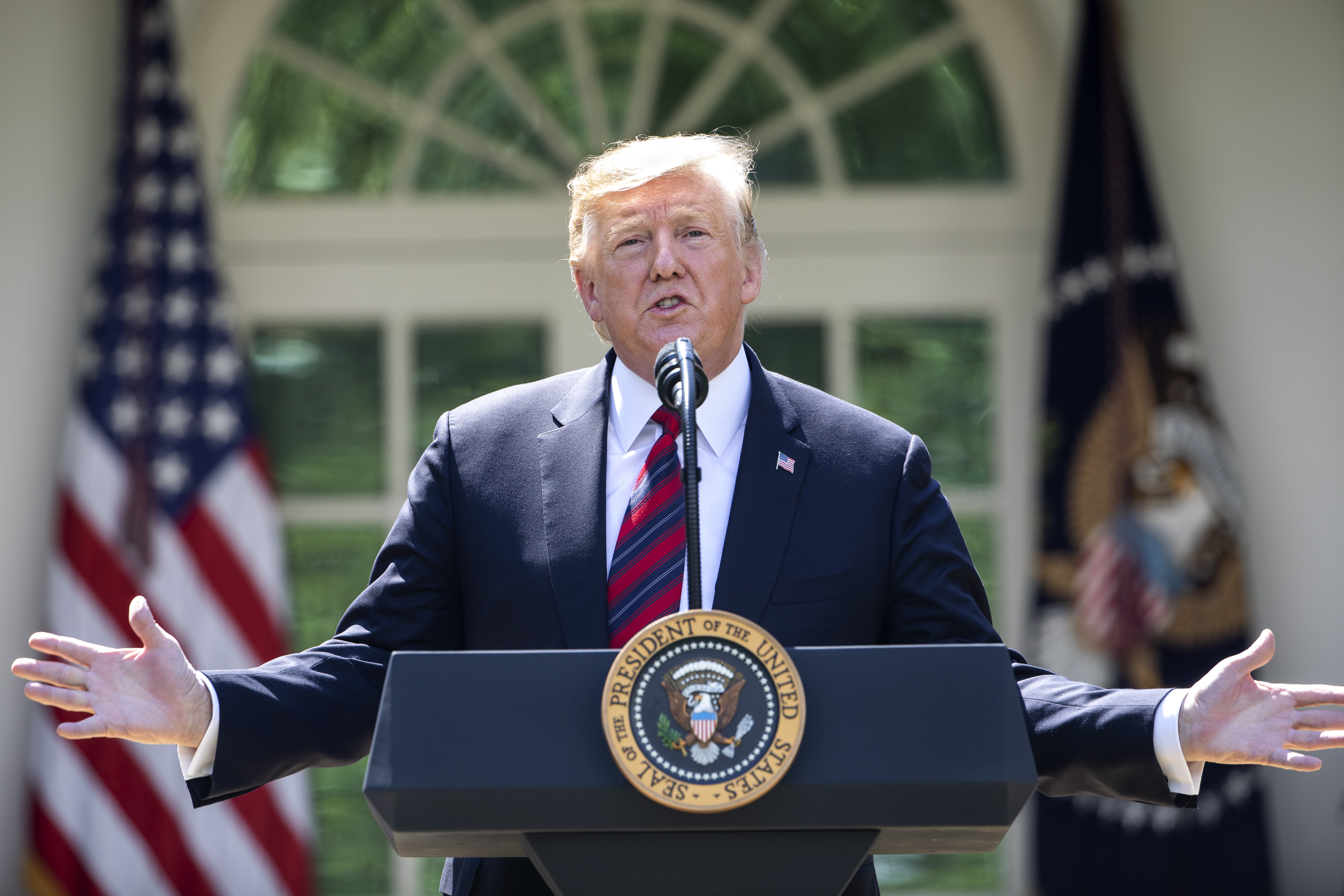 epa07576782 US President Donald J. Trump reveals his plan to reform the immigration system in the Rose Garden of the White House in Washington, DC, USA, 16 May 2019. The president's proposed overhaul emphasizes worker skills over family connections. The plan, developed by White House adviser and Trump's son-in-law Jared Kushner, does not address the 11 million undocumented immigrants currently in the United States.  EPA/JIM LO SCALZO
