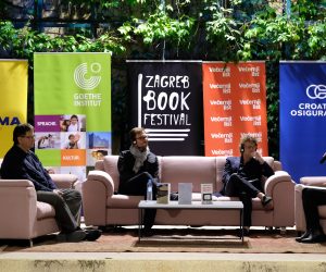 Zagreb, 20.05.2019. - Svečano otvorenje petog Zagreb Book Festivala (ZBF), koji se u Muzeju za umjetnost i obrt održava od 20. do 25. svibnja u na temu "Vrli novi svijet - što nam donosi sutra?".
Na fotografiji Robert Torre, Marek Šindelka, Arnon Grunberg.
foto HINA/ Edvard ŠUŠAK/ es