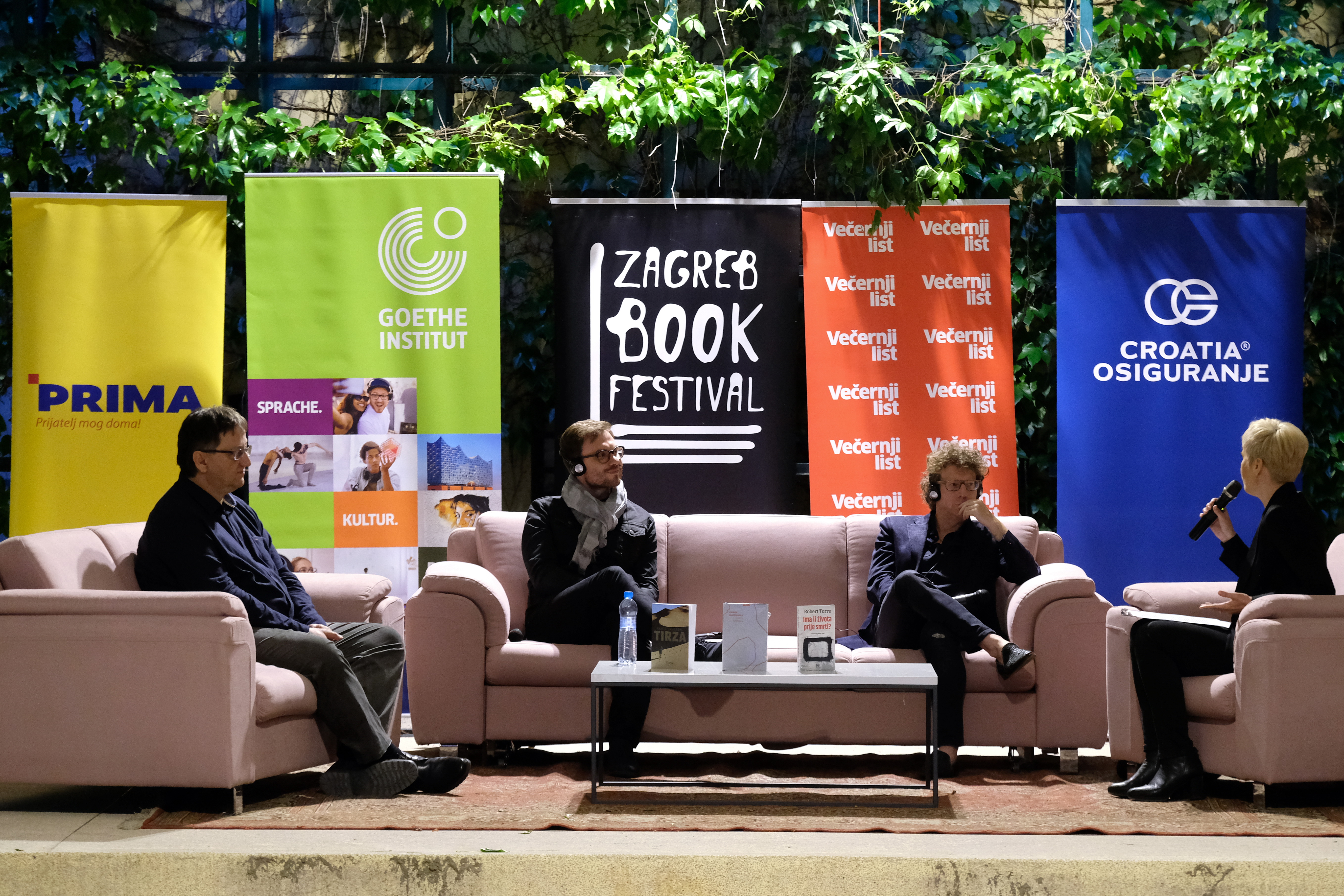Zagreb, 20.05.2019. - Svečano otvorenje petog Zagreb Book Festivala (ZBF), koji se u Muzeju za umjetnost i obrt održava od 20. do 25. svibnja u na temu "Vrli novi svijet - što nam donosi sutra?".
Na fotografiji Robert Torre, Marek Šindelka, Arnon Grunberg.
foto HINA/ Edvard ŠUŠAK/ es