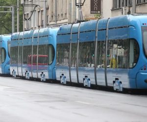 01.05.2016., Zagreb - Prilikom prolaska sindikalne povorke tijekom proslave Medjunarodnog praznika rada doslo je do kratkotrajnog zastoja u prometu.
Photo: Igor Kralj/PIXSELL