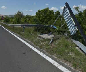 02.05.2019., Benkovac -  Jutros oko 4:30 Darko Kovacevic - Daruvarac dozivio je prometnu nesrecu u blizini cvorista autoceste A1 kod Benkovca. Photo: Dino Stanin/PIXSELL