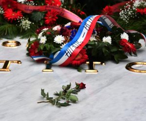 04.05.2018., Memorijalni centar Josip Broz Tito, Beograd, Srbija - Cetvrtog svibnja 1980. umro je Josip Broz Tito, dozivotni predsjednik SFRJ i Saveza komunista, vrhovni komandant oruzanih snaga i celnik Pokreta nesvrstanih, koji je upravljao Jugoslavijom 35 godina. Od smrti Josipa Broza proslo je 38 godina, ali mnogi gradjani bivse SFRJ i dalje obilaze njegov grob u Kuci cvijeca na Dedinju, gdje je sahranjena i njegova udovica Jovanka. Photo: Srdjan Ilic/PIXSELL