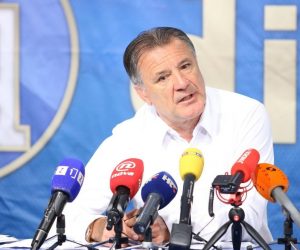 04.06.2018., Zagreb - Izvanredna konferencija za novinare Zdravka Mamica u press dvorani stadiona Maksimir, dva dana prije nego ce mu na Zupanijskom sudu u Osijeku biti izrecena presuda. 

Photo: Petar Glebov/PIXSELL