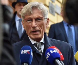 08.03.2019., Sibenik - Tomislav Horvatincic dao  je  izjavu nakon izlaska sa suda gdje su iznesene zavrsne rijeci u sudjenju za pomorsku nesrecu u kojoj je poginuo talijanski bracni par.
Photo: Hrvoje Jelavic/PIXSELL