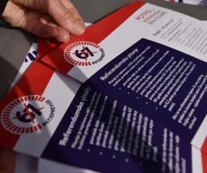 08.05.2019., Sibenik - Sindikati jos uvijek prikupljaju potpise za referendum 67 je prvise.

Photo: Hrvoje Jelavic/PIXSELL