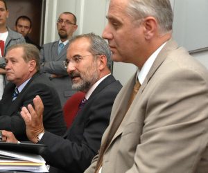 18. 09. 2008., Zagreb - Na konferenciji za tisak u DORH-u, ravnatelj policije Marijan Benko, Glavni drzavni odvjetnik Mladen Bajic, zamjenik Glavnog drzavnog odvjetnika Bajica Dragan Novosel i Ravnatelj USKOK-a Dinko Cvitan su objavili detalje visemjesecne akcije kodnog imena "Indeks", koju su zajednicki proveli USKOK, policija i Drzavno odvjetnistvo Republike hrvatske, a kojoj je cilj suzbijanje korupcije u visokoskolskim ustanovama. Prema nesluzbenim informacija, akcijom Indeks obuhvaceno je 40 osoba koje se sumnjice za primanje, davanje i posredovanje u primanju mita. Policija je danas pretrazivala stanove, poslovne prostore i racunala osumnjicenih. Radi se o gotovo 70 pretraga. Medju osumnjicenima, osim profesora, ima i gradjana te bivsih policajaca. Za sada su prikupljeni dokazi o korupciji za 21 profesora, tri asistenta i cetiri sluzbenika fakulteta. 
Photo: Patrik Macek/Vecernji list