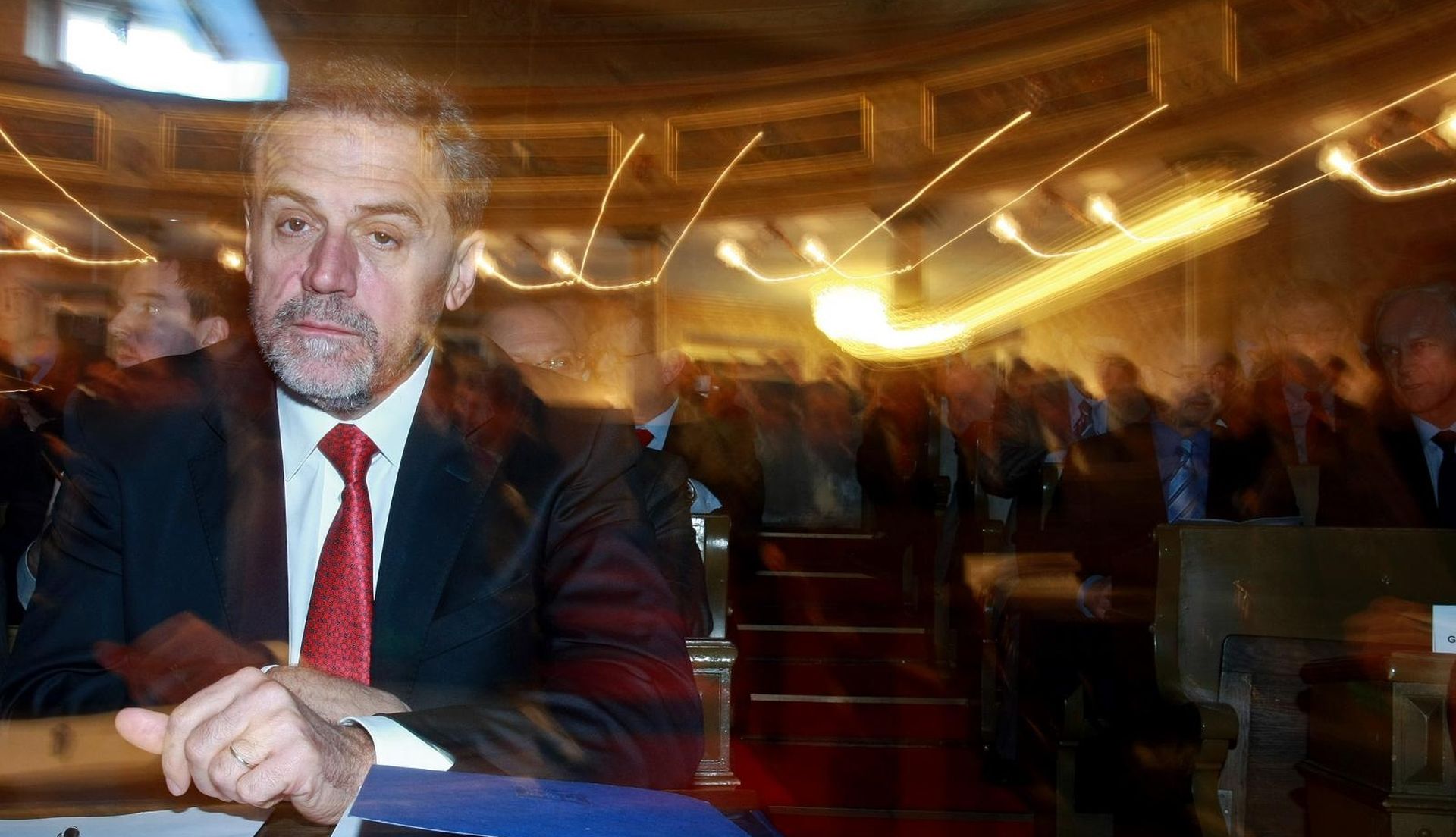 20.12.2010., Gradska skupstina, Ulica sv. Cirila i Metoda 5, Zagreb - Prijedlog proracuna Grada Zagreba za 2011. Prijedlog odluke o izvrsavanju Proracuna Grada Zagreba za 2011. Prijedlog projekcije Proracuna Grada Zagreba za razdoblje 2012. - 2013. godine. Milan Bandic.
Photo: Sanjin Strukic/PIXSELL