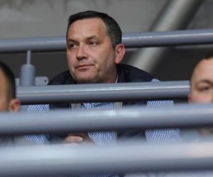 12.05.2019., Zagreb - Povodom obljetnice 13. 5. 1990. i nikad odrzane utakmice Dinama i Crvene Zvezde Udruga clanova Dinama Dinamo to smo mi, organizirala je veliki humanitarni spektakl "Dinamovci za Dinamovca: Humanitarna utakmica za Slavka". Sav prihod od utakmice doniran je za pomoc lijecenju sina Dinamove legende Slavka Istvanica koji boluje od celebralne paralize. Utakmicu su odigrali momcadi "Dinamo 90-tih" protiv ekipe "Nogometne ikone HNL-a". Marijan Kustic
Photo: Marko Lukunic/PIXSELL