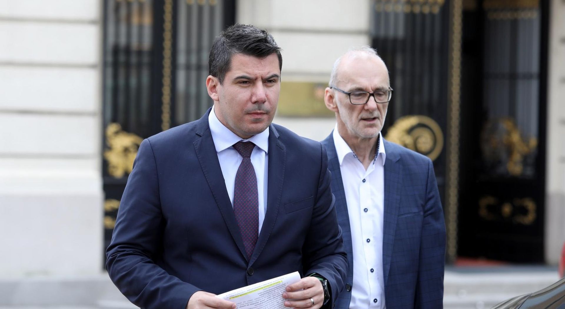20.05.2019., Zagreb - Ispred Ustavnog suda odrzana je konferencija za medije Kluba zastupnika Mosta. O Mostovim prijedlozima antikorupcijskih mjera govoriili su Nikola Grmoja i Robert Podolnjak. Photo: Patrik Macek/PIXSELL