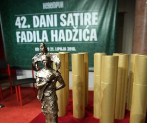Zagreb: Dodjela nagrada na 42. Danima satire Fadila Hadžića  21.06.2018., Zagreb - Kazaliste Kerempuh, zatvaranje 42. Dana satire Fadila Hadzica, izvjesce ocjenjivackog suda i dodjela nagrada. 

Photo: Sanjin Strukic/PIXSELL