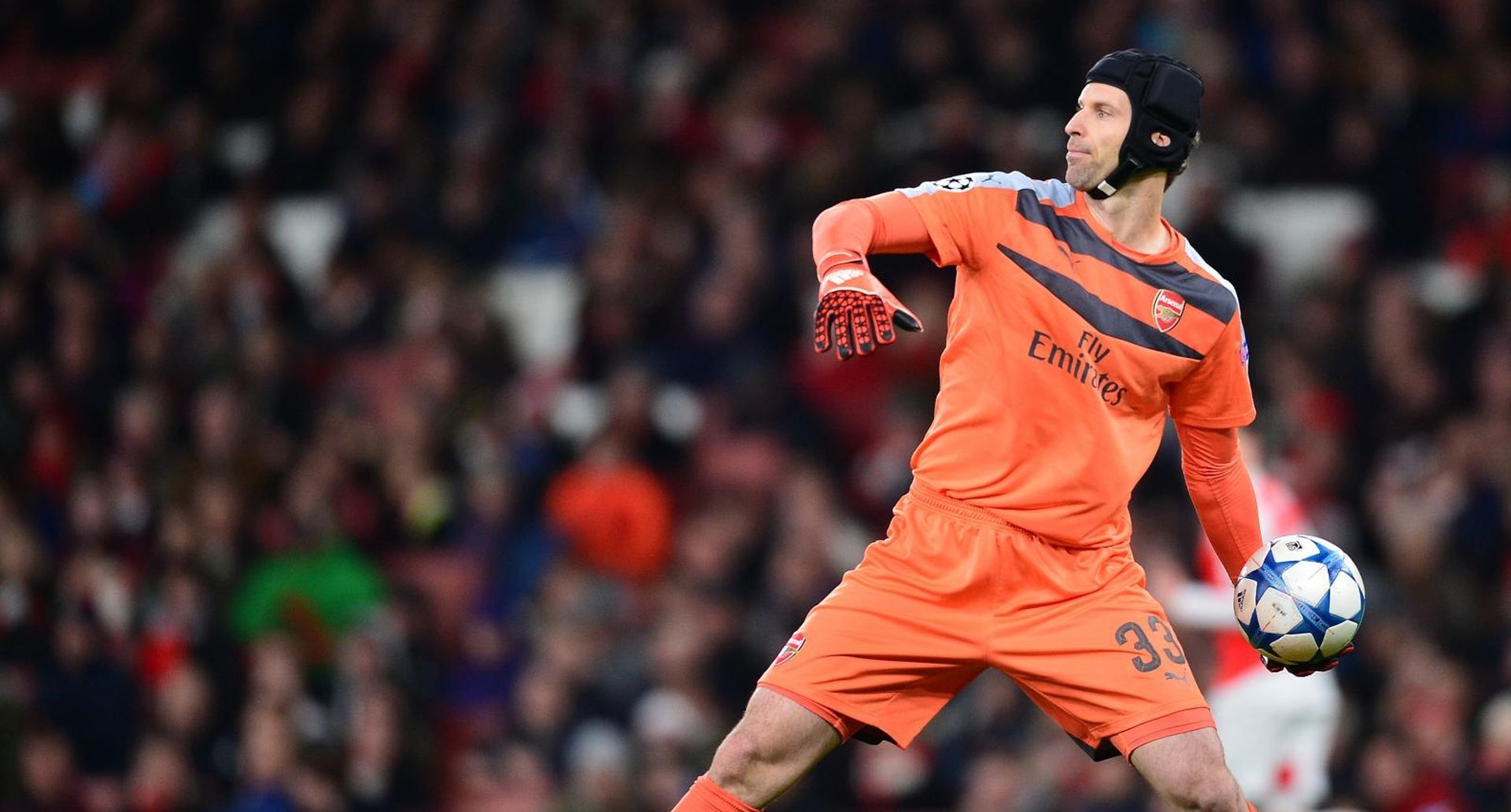 24.11.2015., London, Engleska - UEFA Liga prvaka, skupina F, 5. kolo, Arsenal FC -  GNK Dinamo Zagreb. Peter Cech. Photo: Marko Prpic/PIXSELL