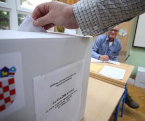 26.05.2019., Split - Glasaci od ranog jutra stizu na biracka mjesta izabrati zastupnike za Europski parlament. 

Photo: Ivo Cagalj/PIXSELL