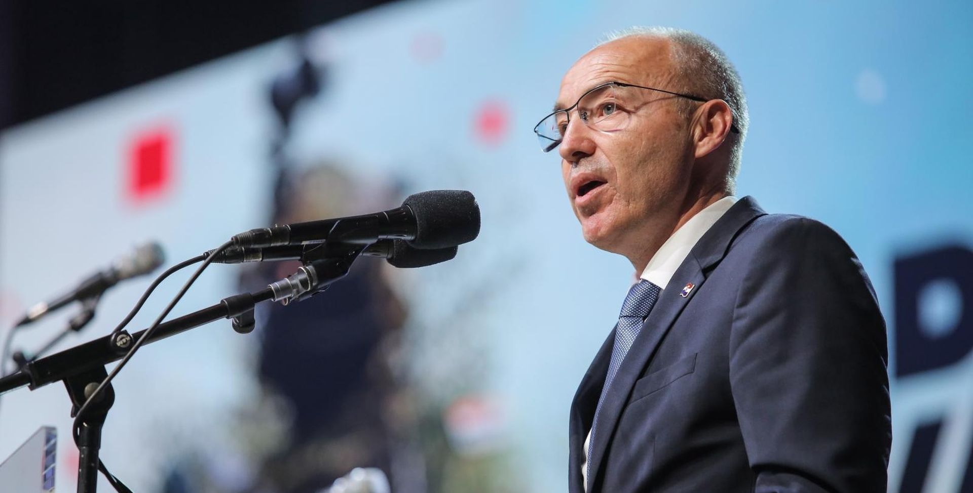 28.05.2019., Zagreb - U koncertnoj dvorani Vatroslav Lisinski predsjednica Republike Hrvatske i vrhovna zapovjednica Oruzanih snaga Republike Hrvatske, Kolinda Grabar Kitarovic sudjelovala je na svecanoj akademiji u prigodi Dana Oruzanih snaga Republike Hrvatske. Damir Krsticevic
Photo: Tomislav Miletic/PIXSELL