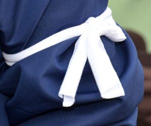 31.05.2015., Sisak - Setnjom gradskim ulicama clanovi Vijeca bosnjacke nacionalne manjine Grada Siska obiljezili su Dan bijele trake, manifestaciju u spomen na zrtve zlocina koji se 1992. dogodio u Prijedoru. 
Photo: Nikola Cutuk/PIXSELL