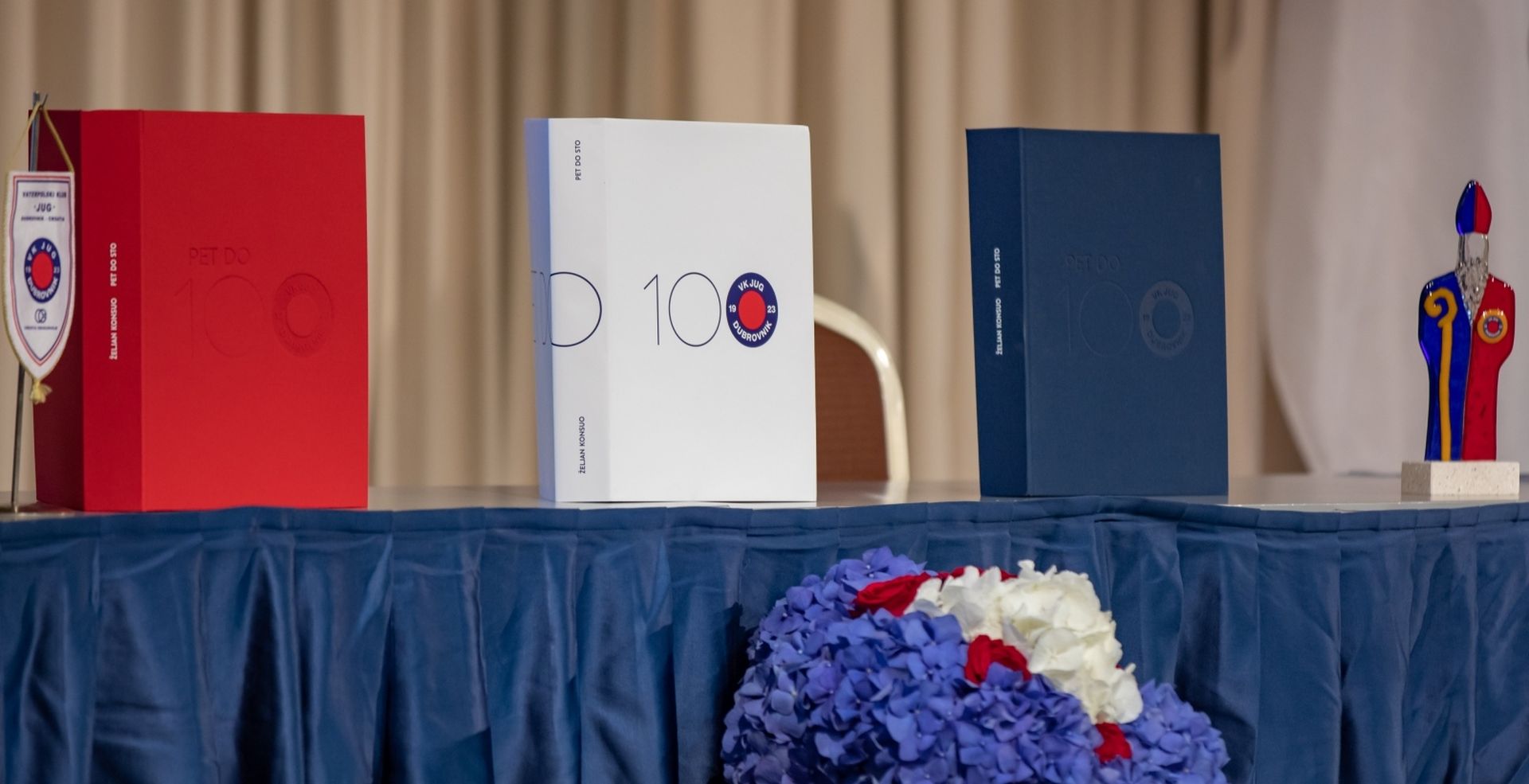 31.05.2019., Hotel Valamar Lacroma, Dubrovnik - Dugoocekivana prva knjiga o Vaterpolskom klubu Jug ‘Pet do sto’ autora Zeljana Konsua predstavljena je veceras. 
Photo: Grgo Jelavic/PIXSELL