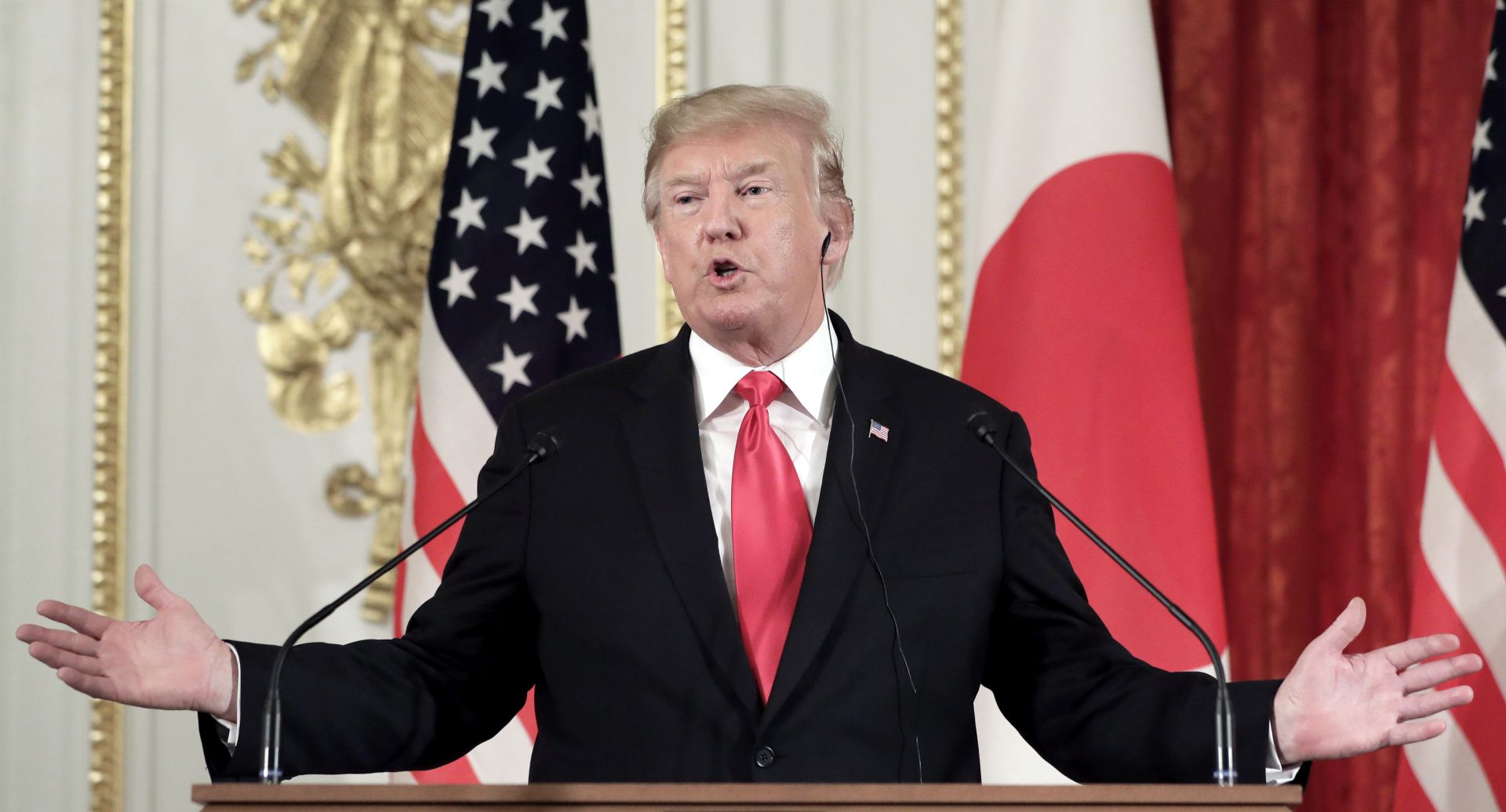 epa07604961 US President Donald J. Trump gestures as he speaks during a news conference with  Japan's Prime Minister Shinzo Abe (nto pictured) at Akasaka Palace in Tokyo, Japan, 27 May 2019. President Trump is on a four-day state visit to Japan.  EPA/KIYOSHI OTA / POOL