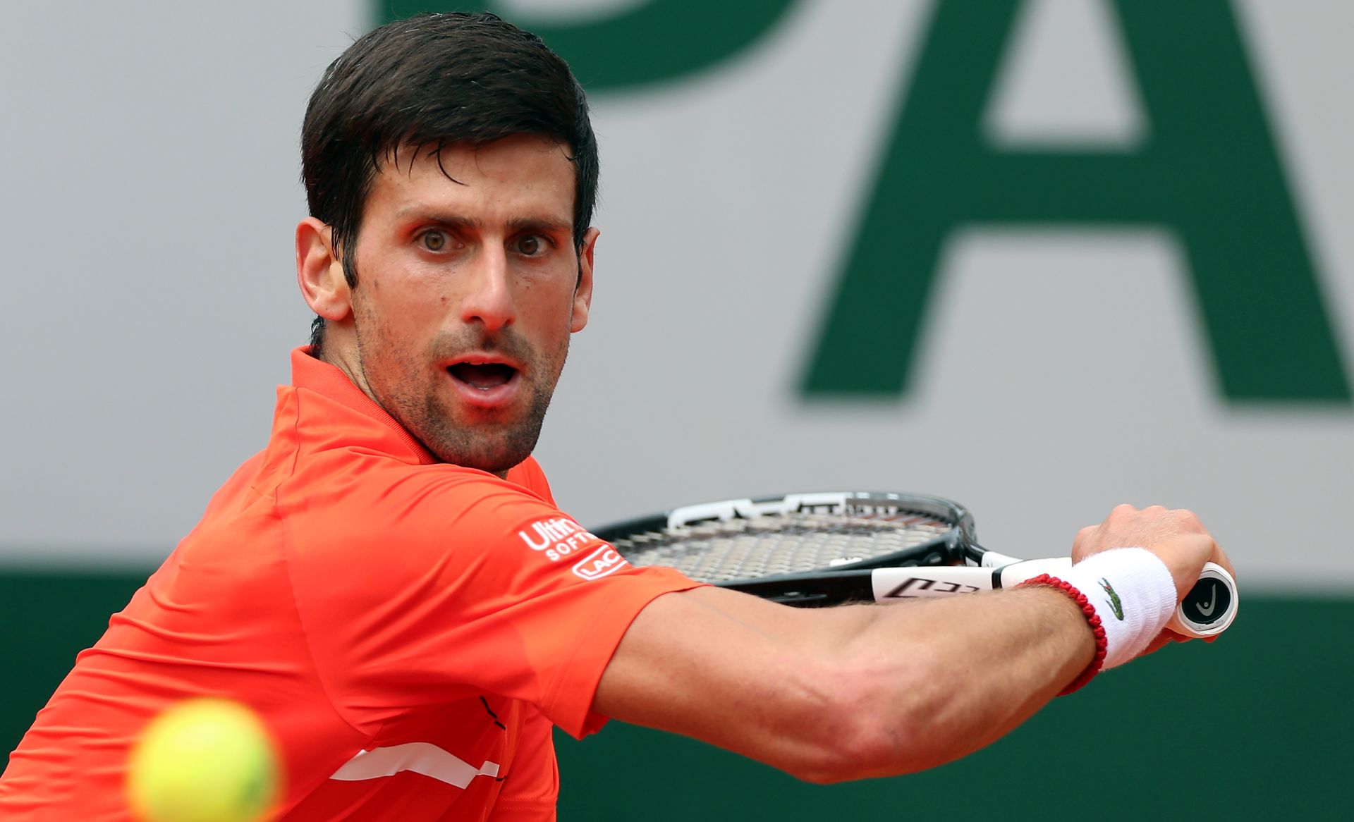 epa07612581 Novak Djokovic of Serbia plays Henri Laaksonen of Switzerland during their men’s second round match during the French Open tennis tournament at Roland Garros in Paris, France, 30 May 2019.  EPA/SRDJAN SUKI