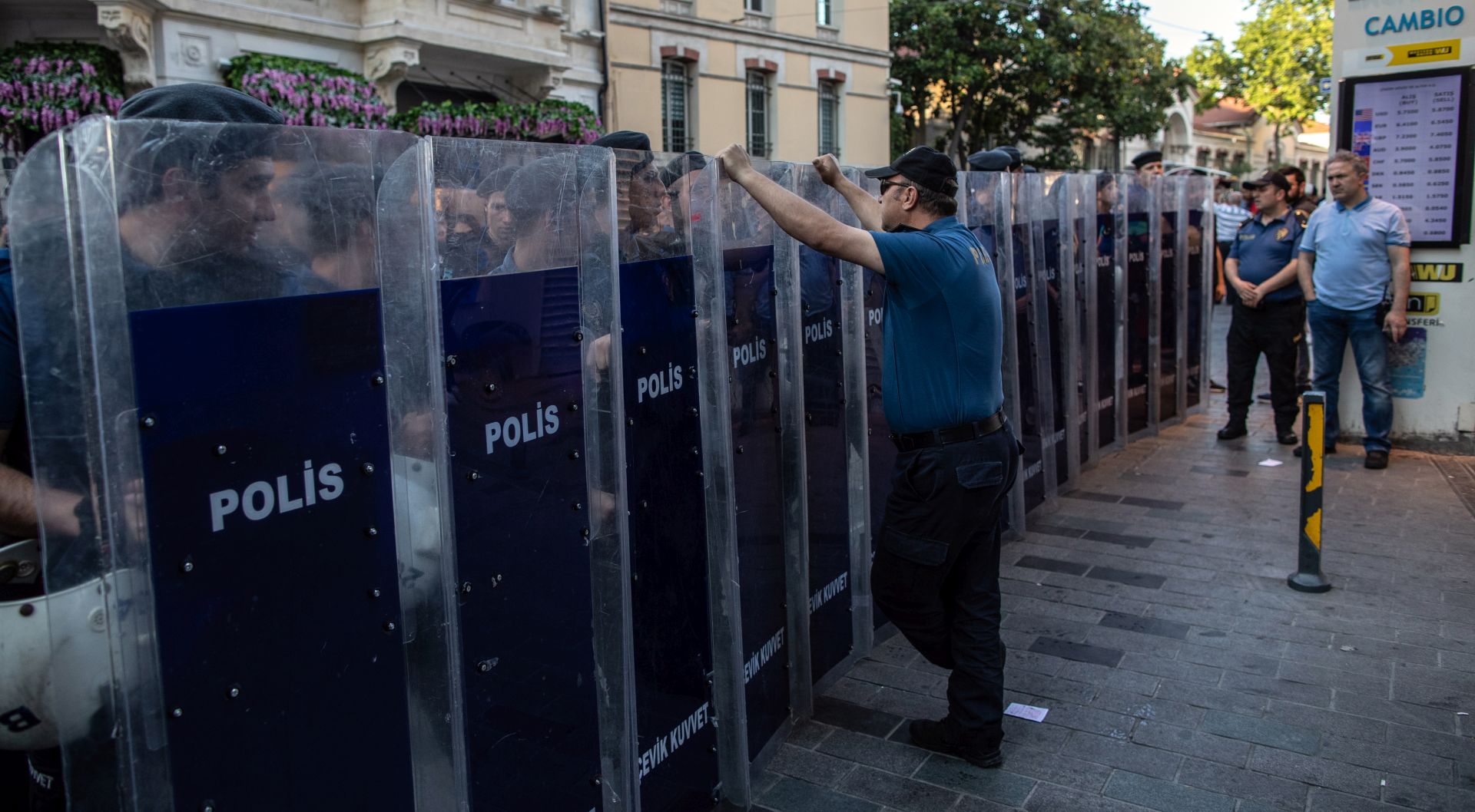 epa07615912 Turkish riot police guard during a rally on the occasion of the sixth anniversary of the Gezi Park protests at near Taksim Square, Istanbul, Turkey, 31 May 2019. A total of seven people lost their lives in partly violent protests that began on 31 May 2013 against plans to replace Taksim Gezi Park with a shopping mall.  EPA/SEDAT SUNA