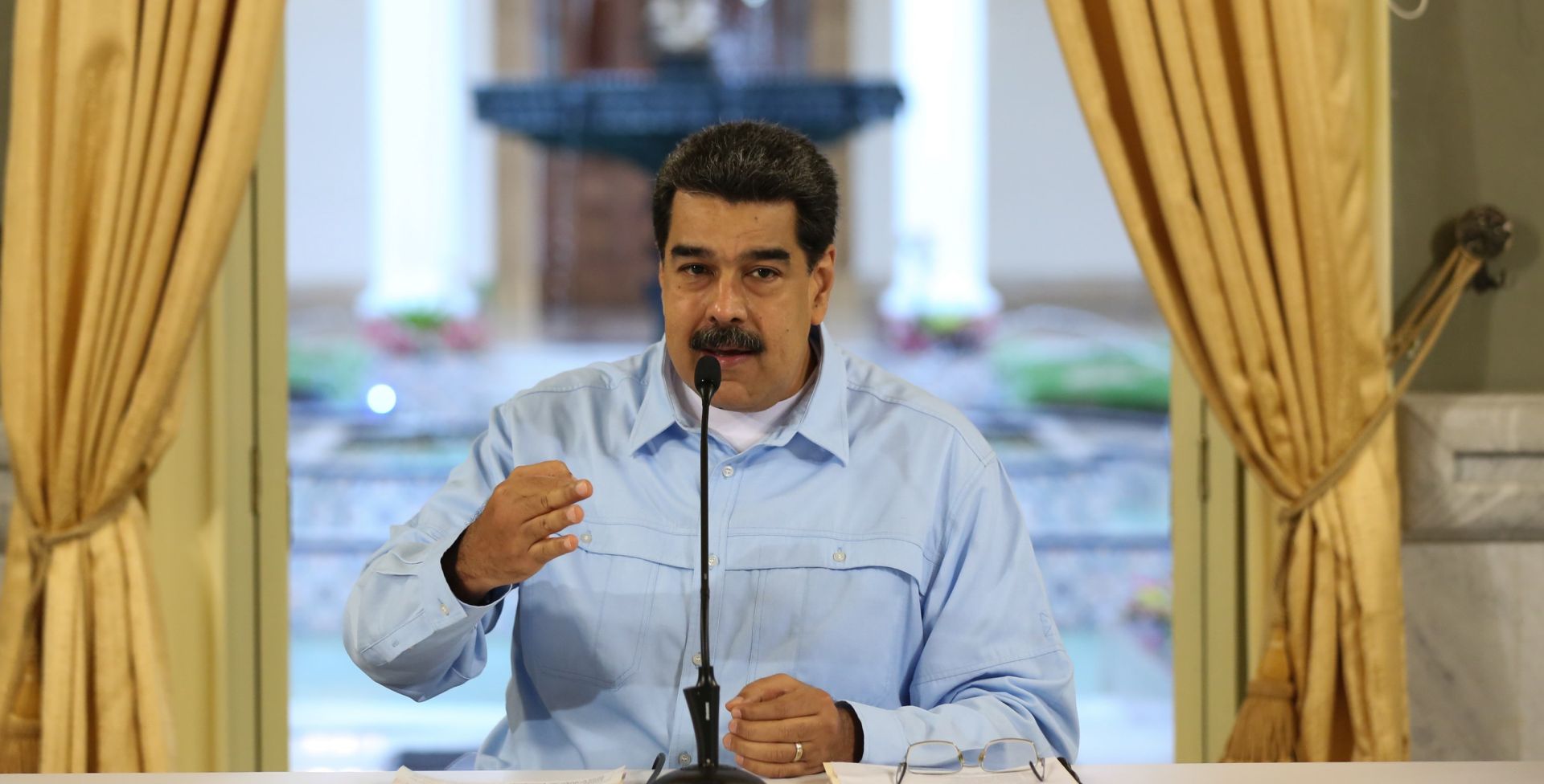 epa07616636 A handout photo made available by Miraflores' Press Office shows Venezuelan President Nicolas Maduro as he speaks during a mandatory radio and TV broadcast in Caracas, Venezuela, 31 May 2019.  EPA/MIRAFLORES PRESS OFFICE/JHONN ZERPA HANDOUT  HANDOUT EDITORIAL USE ONLY/NO SALES