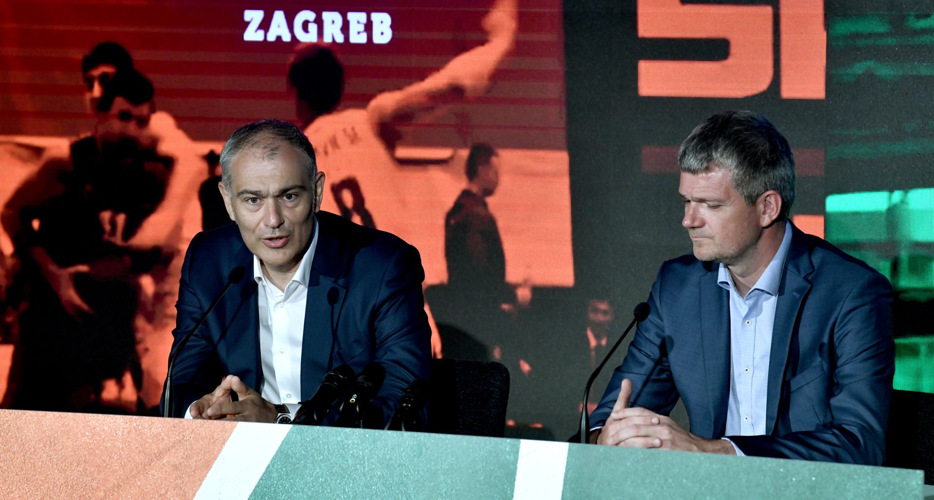 Ljubljana, 4.6.2019. - Konferencija za medije na kojoj su o projektu spajanja KK Cedevita i KK Olimpija govorili predsjednik KK Cedevita Emil Tedeschi i predsjednik KK Olimpija Tomaž Berločnik.
foto HINA/ STA/ Tamino PETELINŠEK/ ml