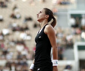 epa07625824 Petra Martic of Croatia reacts as she plays Marketa Vondrousova of the Czech Republic during their women’s quarter final match during the French Open tennis tournament at Roland Garros in Paris, France, 04 June 2019.  EPA/YOAN VALAT