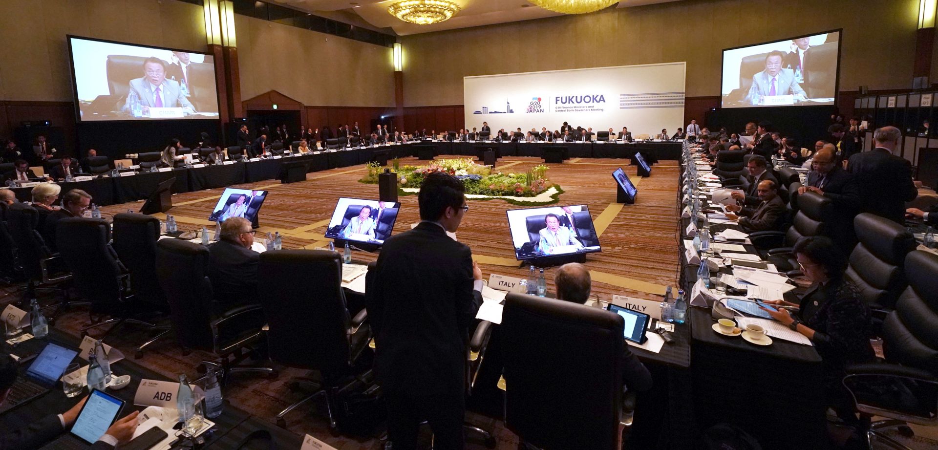 epa07634402 Participants attend prior to G20 Finance Ministers’ and Central Bank Governors’ Meeting in Fukuoka, western Japan, 08 June 2019.  EPA/Eugene Hoshiko / POOL