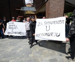 01.06.2019., Cakovec - Oko tisucu ljudi okupilo se na prosvjedu "Zelim normalan zivot" kojim se zeli upozoriti na manjkavost sustava, a mnogi smatraju da je prosvjed zapravo usmjeren protiv tamosnjih Roma.
Photo: Vjeran Zganec Rogulja/PIXSELL
