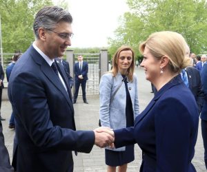 03.05.2019., Vukovar - Na Memorijalnom groblju odala se pocast poginulim nestalim, ubijenim i umrlim hrvatskim braniteljima Vukovara u Domovinskom ratu. Predsjednik Vlade Andrej Plenkovic, predsjednica Kolinda Grabar-Kitarovic, Marijana Balic. Photo: Davor Javorovic/PIXSELL