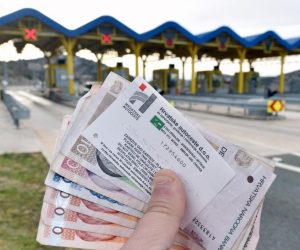 07.02.2016., Sibenik - Nova Vlada RH preispituje mogucnost ukidanja naplatnih kucica s autoceste i starog sustava naplate te razmislja o uvodjenju vinjeta na popluarnoj Dalmatini i ostalim autocestama. 
Photo: Hrvoje Jelavic/PIXSELL