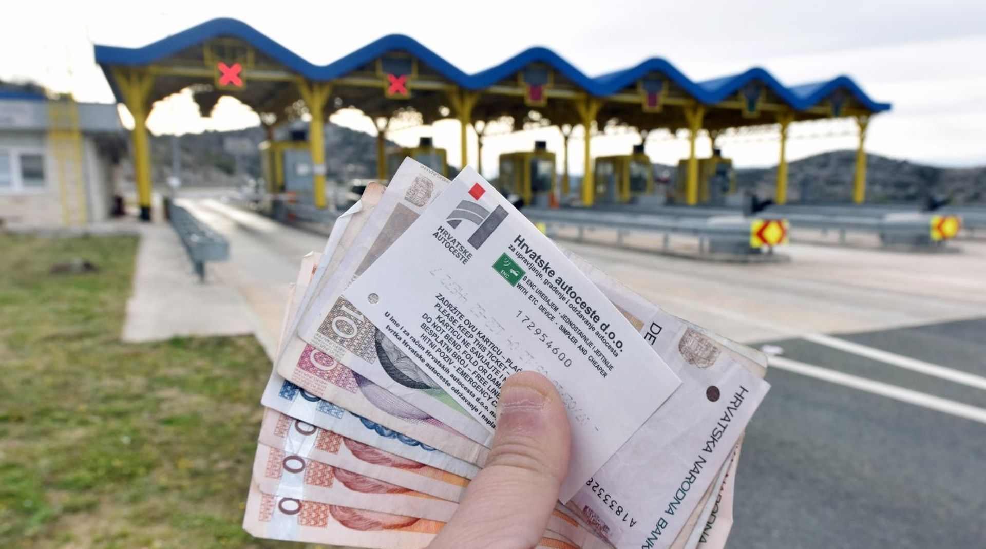 07.02.2016., Sibenik - Nova Vlada RH preispituje mogucnost ukidanja naplatnih kucica s autoceste i starog sustava naplate te razmislja o uvodjenju vinjeta na popluarnoj Dalmatini i ostalim autocestama. 
Photo: Hrvoje Jelavic/PIXSELL