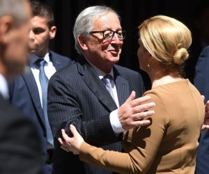 07.06.2019., Zagreb - Predsjednica Kolinda Grabar Kitarovic nakon rucka u restoranu Boban s Jean-Cloudeom Junckerom pozdravlja se ispred restorana. 
Photo: Marko Lukunic/PIXSELL
