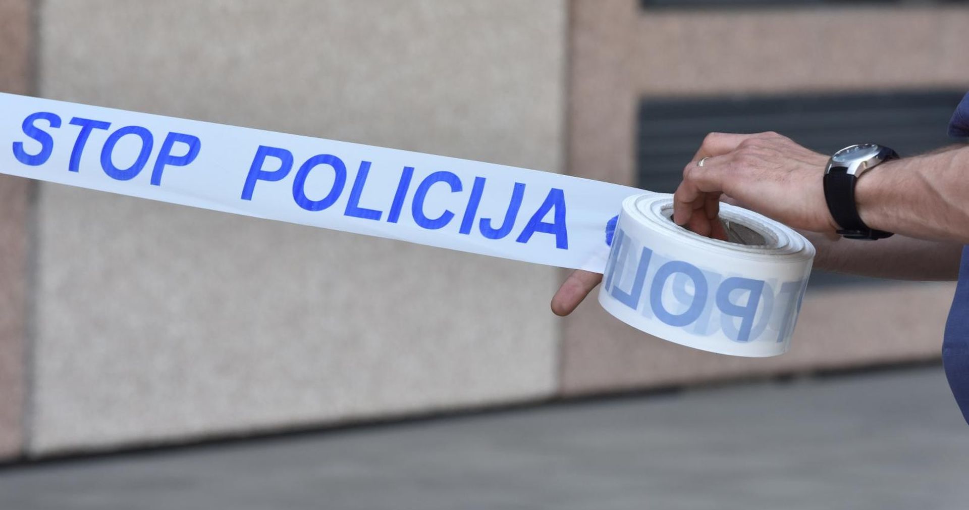 08.05.2018., Sibenik -
Na razvodnoj ploci trgovackog centra u Dalmareu doslo je do pozara koji su vatrogasci brzo stavili pod nadzor.
Photo:  Hrvoje Jelavic/PIXSELL