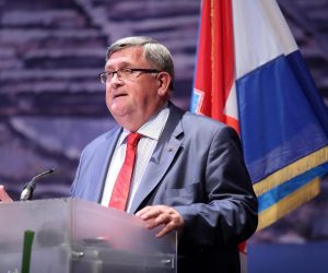 12.06.2019., Rijeka   - Povodom Dana sv. Vida, odrzala se Svecana sjednica Gradskog vijeca Grada Rijeke. U programu svecanosti prigodnim govorima obratili su se gradonacelnik Rijeke Vojko Obersnel, predsjednik Gradskog vijeca Grada Rijeke Andrej Poropat, rijecki nadbiskup i metropolit mons.dr. Ivan Devcic. Urucene su i zlatne plakete "Grb grada Rijeke" osobama povodom njihovog doprinosa zajednici u kojoj zive.  Photo: Nel Pavletic/PIXSELL