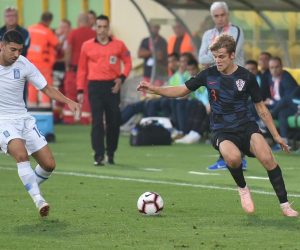 12.10.2018., stadion Aldo Drosina, Pula - Kvalifikacijska utakmica ua U-21  Europsko prvenstvo, Hrvatska - Grcka. Dimitris Liminios, Borna Sosa
Photo: Dusko Marusic/PIXSELL