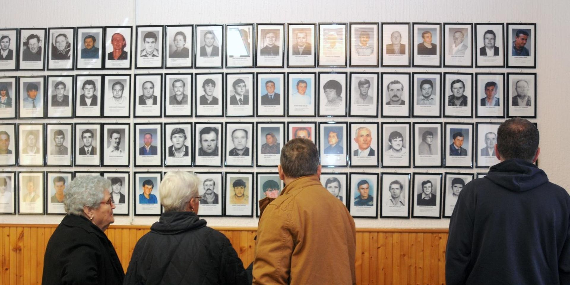 13.01.2014., Lovas - U zgradi opcine u spomen sobi zrtvama rata odrzana je tiskovna konferencija mjestana Lovasa i obitelji zrtava Domovinskog rata povodom ukidanja presude Srbima za ratne zlocine pocinjene u Lovasu. 
Photo: Goran Ferbezar/PIXSELL