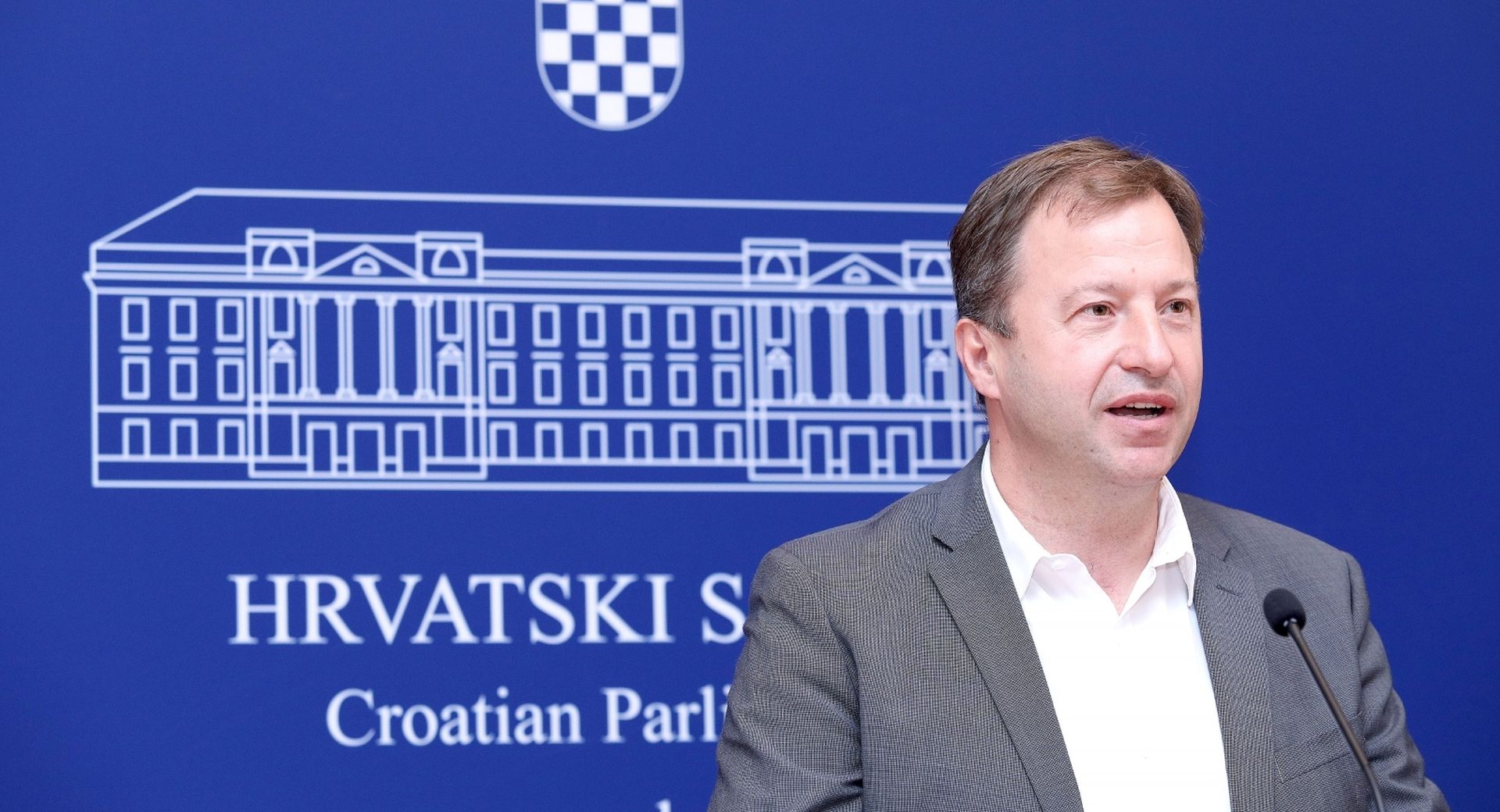 Zagreb: Panenić i Čikotić o ugradnji razdjelnika 17.10.2018., Zagreb- U Saboru je konferencija za medije Kluba zastupnika Mosta nezavisnih lista. O temi: „Povratak HNS-ovih razdjelnika u reziji HDZ-a“ govorili su zastupnik Tomislav Panenic i Ante Cikotic.

Photo: Patrik Macek/PIXSELL