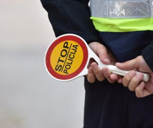 19.04.2018., Sibenik -
Policijska kontrola vozila
Photo: Hrvoje Jelavic/PIXSELL