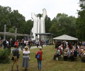 22.06.2019., Sisak - U organizaciji Saveza antifasistickih boraca i antifasista Republike Hrvatske, Sisacko-moslavacke zupanije i Grada Siska, u sumi Brezovica proslavljen je Dan antifasisticke borbe, u znak sjecanja na dan kada je 1941. u sumi Brezovica osnovan Prvi sisacki partizanski odred. Photo: Borna Filic/PIXSELL