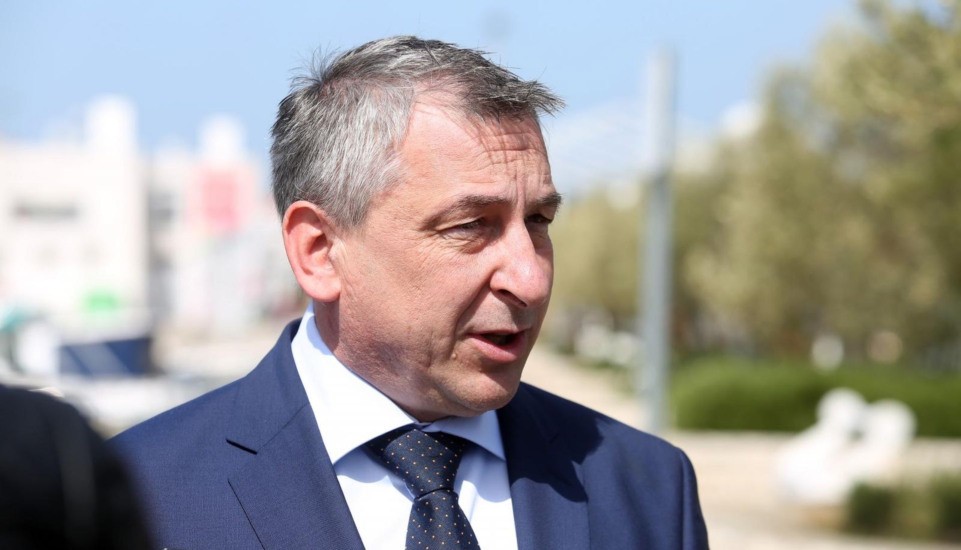 25.04.2019., Pirovac - Potpredsjednik Vlade RH i ministar graditeljstva i prostornoga uredjenja Predrag Stromar dao izjavu za medije uoci svecane sjednice u povodu Dan opcine Pirovac. 
Photo: Dusko Jaramaz/PIXSELL