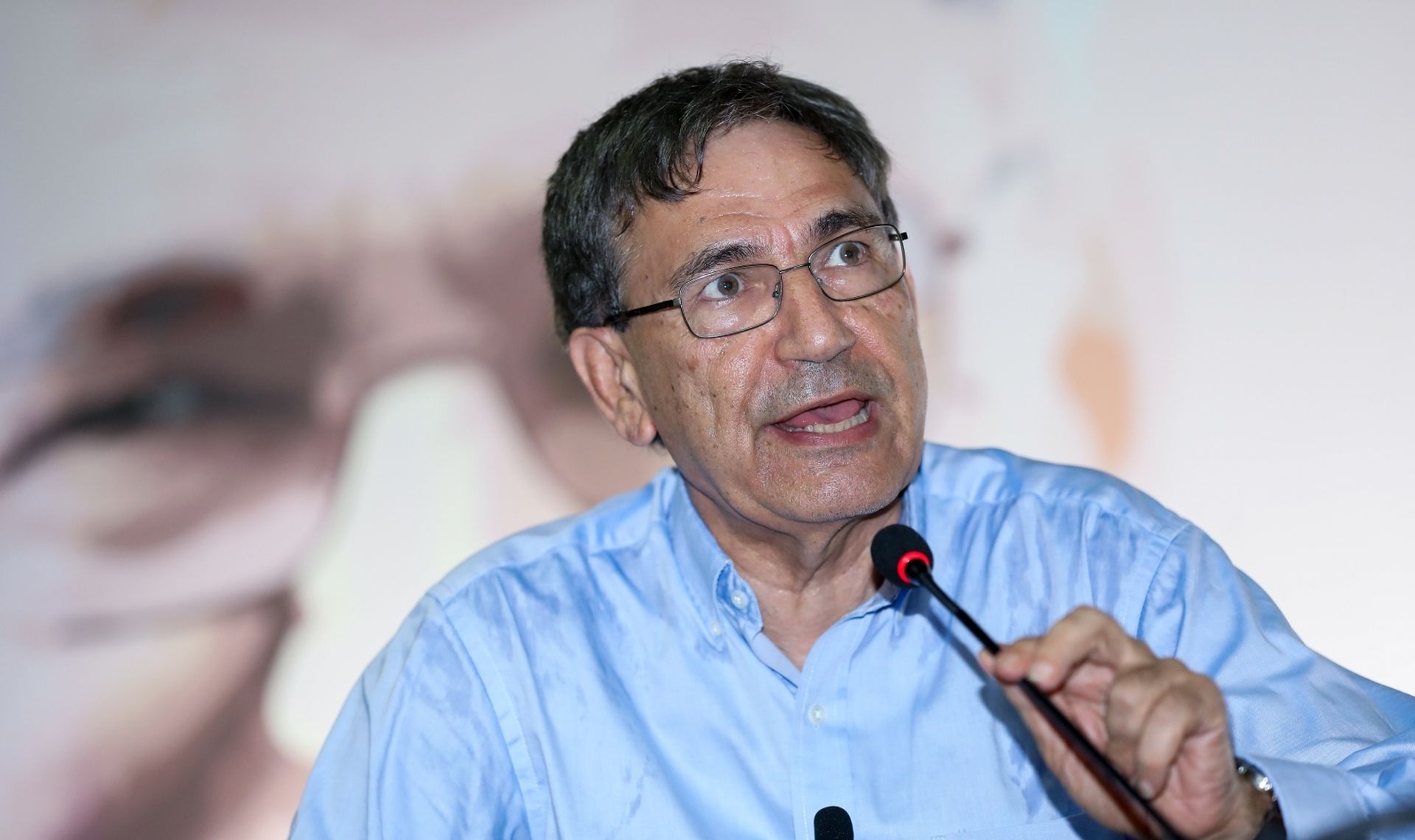 25.06.2019., Sarajevo, Bosna i Hercegovina - Pisac i jedini turski knjizevni nobelovac Orhan Pamuk je u okviru festivala knjizevnosti "Bookstan" razgovarao s  obozavateljima i potpisivao knjige. 
Photo: Armin Durgut/PIXSELL