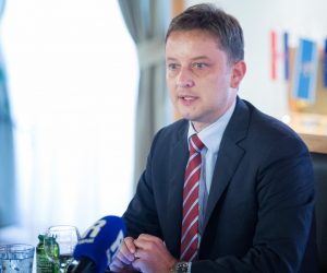 Rijeka: Konferencija za medije predsjednika Gradskog vijeća Grada Rijeke 25.09.2018. Rijeka - Konferencija za medije predsjednika Gradskog vijeca Grada Rijeke Andreja Poropata.
Photo: Nel Pavletic/PIXSELL