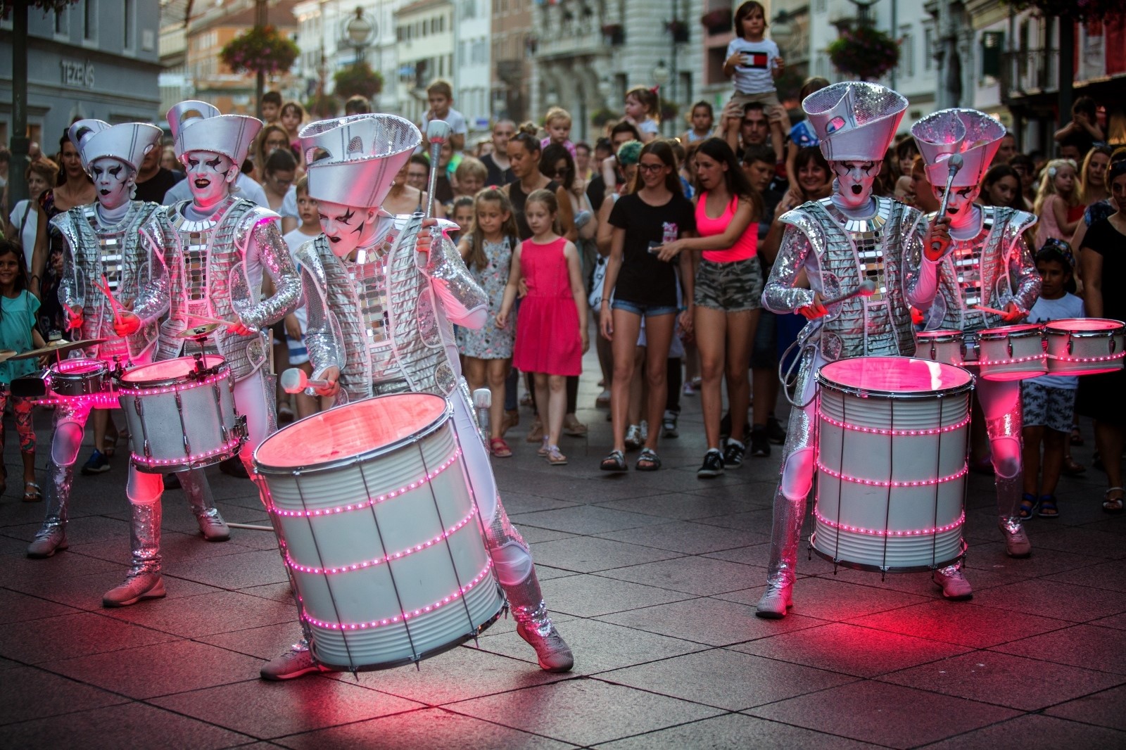 26.06.2019., Rijeka - Festival Tobogan otvoren je nastupom  “Spark!”  bubnjara, britanske organizacije World Beaters na Rijeckom Korzu. Photo: Nel Pavletic/PIXSELL