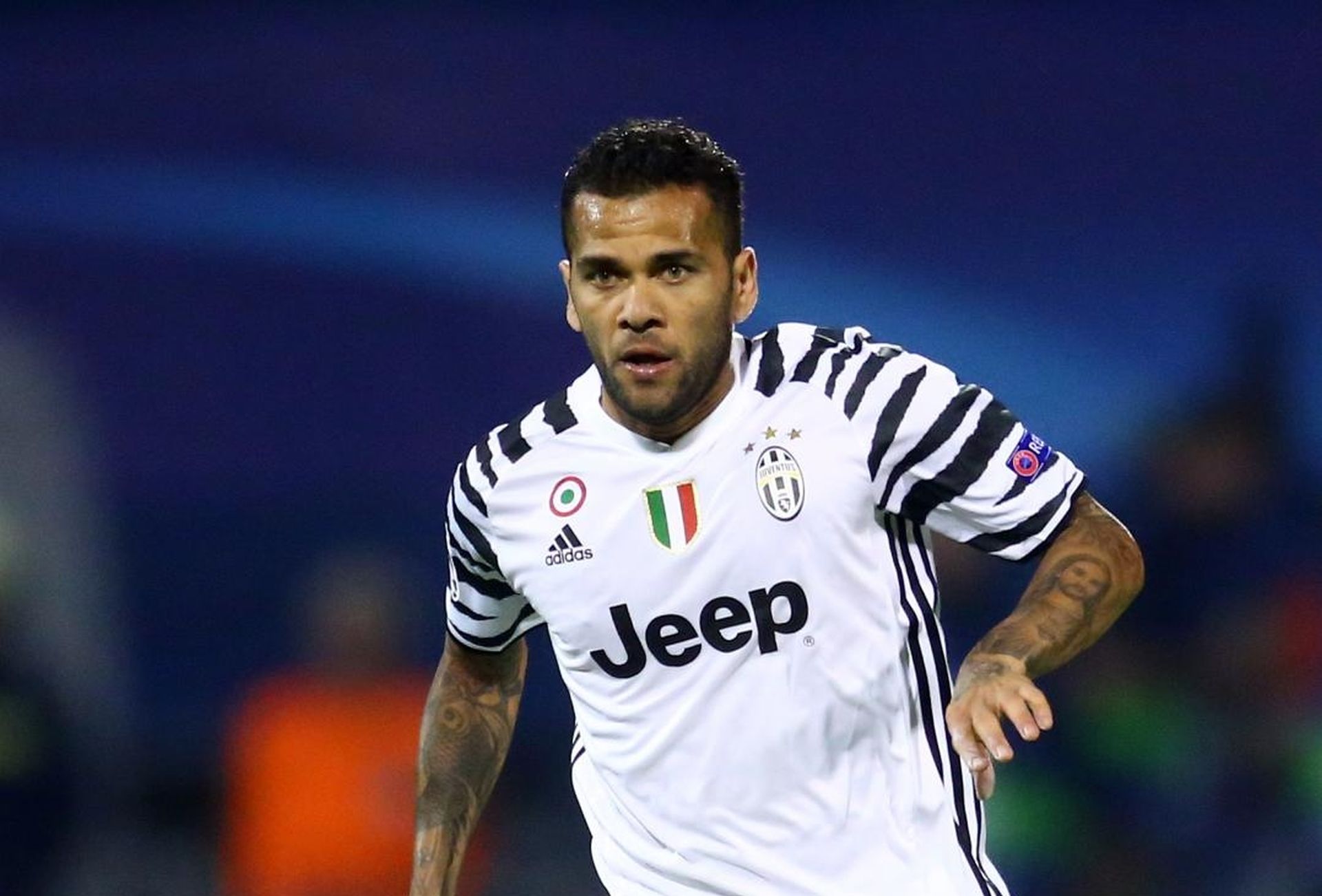 27.09.2016., stadion Maksimir, Zagreb - Liga prvaka, skupina H, 2. kolo, GNK Dinamo - Juventus FC. Dani Alves.
Photo: Slavko Midzor/PIXSELL