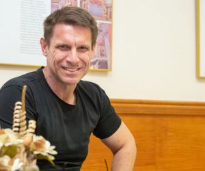 Dubrovnik:  Predavanje "Mogućnosti RH pristupanjem u svjetske znanstvene organizacije" 28.03.2019., Samostan svete Klare, Dubrovnik - Biskupijska klasicna gimnazija Rudjer Boskovic u prostorijama sv. Klare  organizirala je predavanje "Mogucnosti RH pristupanjem u svjetske znanstvene organizacije (CERN i ESA - Europska svemirska agencija". Predavac su dr. sc. Vuko Brigljevic i dr. sc. Sasa Ceci.
Photo: Grgo Jelavic/PIXSELL