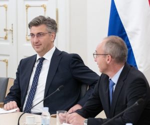28.06.2019., Zagreb - Banski dvori, 13. sjednica Vijeca za obranu. Predsjednik Vlade RH Andrej Plenkovic, ministar obrane Damir Krsticevic.
Photo: Davor Puklavec/PIXSELL