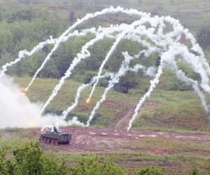 29.05.2019., Slunj - Na vojnom poligonu „Eugen Kvaternik“ na Slunju odrzan je Dan uvazenih gostiju (Distinguished Visitors Day - DVD) medunarodne vojne vjezbe "Immediate Response19". Uz potpredsjednika Vlade i ministra obrane Damira Krsticevica i nacelnika Glavnog stozera OS RH generala zbora Mirka Sundova vjezbi su nazocili i direktor vjezbe, zapovjednik Zapovjednistva americkih kopnenih snaga za Europu general pukovnik Christopher Cavoli. Medunarodna vojna vjezba Immediate Response 19 je vjezba kojom Hrvatska vojska obiljezava 10. obljetnicu clanstva Republike Hrvatske u NATO savezu. 
Photo: Kristina Stedul Fabac/PIXSELL